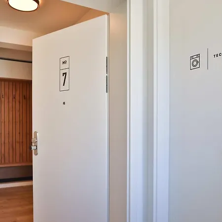 Moderner Hafenflair Am Stadthafen Sassnitz
